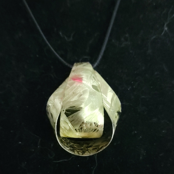 Hand Crafted Second Sun Tailsman Necklace - Picture 3 of 4